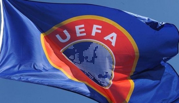 الاتحاد الأوروبي لكرة القدم يعاقب نادي ليفربول